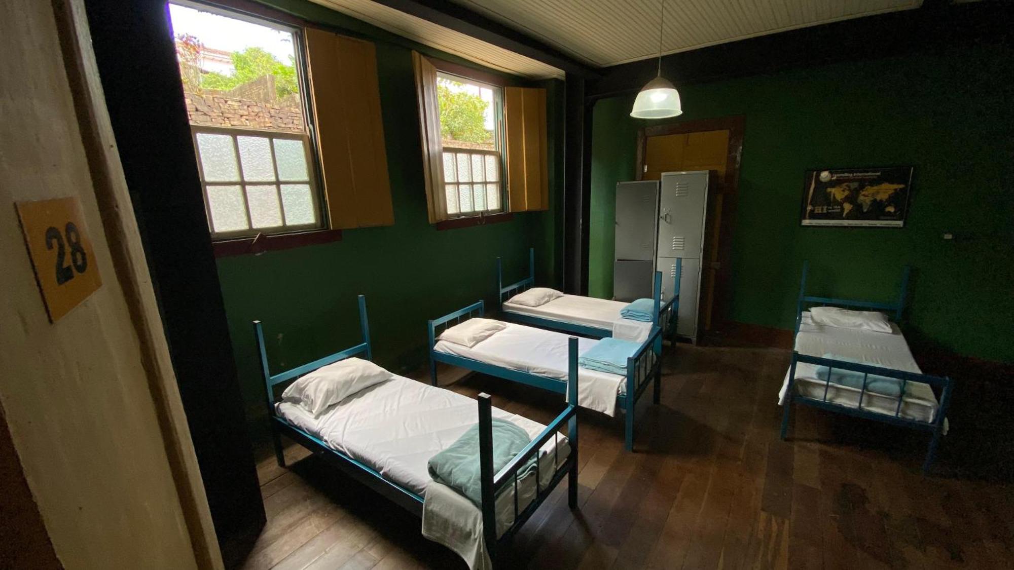 Brumas Hostel